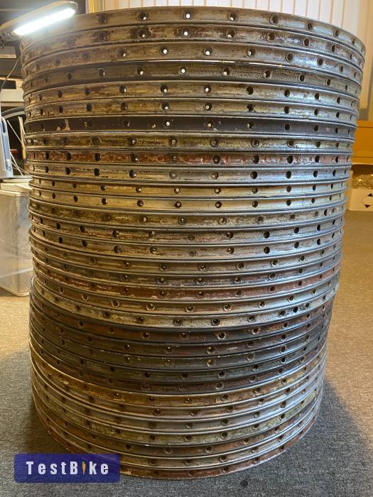 Szingós országúti kerékpár felnik eladók mavic nisi fiamme