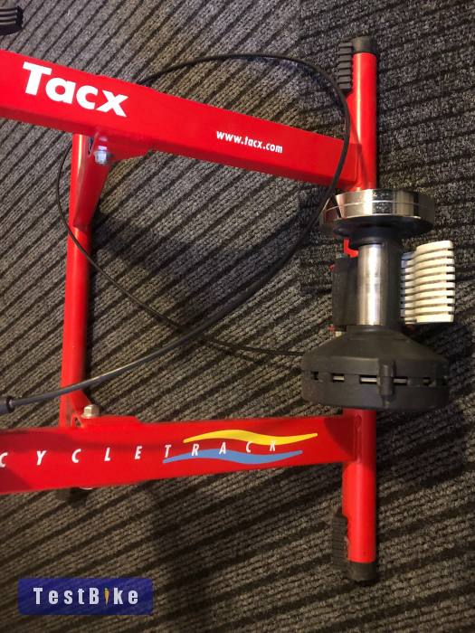 Tacx T1810 Speedmatic edzőgörgő