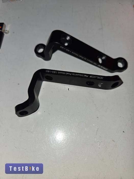 Tárcsafék adapterek