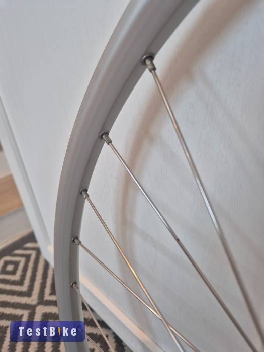 Tárcsafékes 28" első kerék