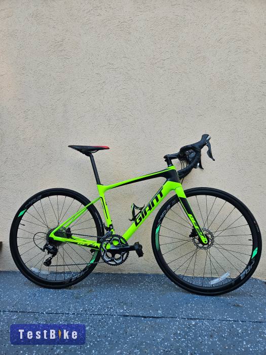 Tárcsafékes karbon Giant Defy Advanced 2 eladó S
