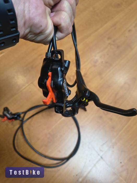 Tektro 4 dugattyús fék szett