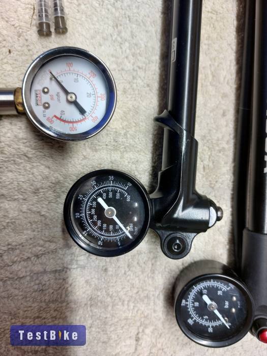 Teló pumpa, SPD pedál, Bryton konzol, nitrogén-levegő tőltő 