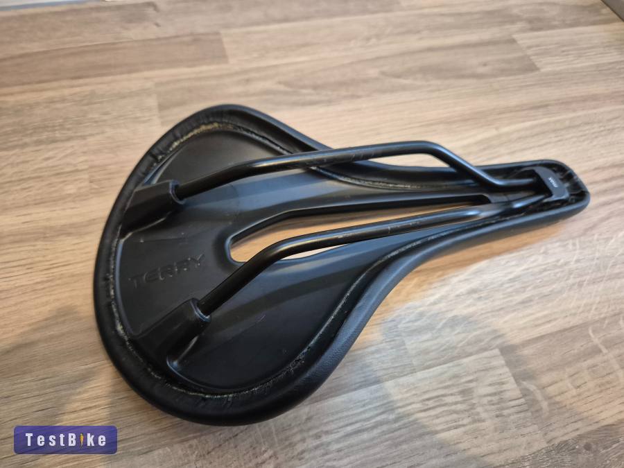 Terry Arteria Gel Fly Nyereg.  Szinte Új! 