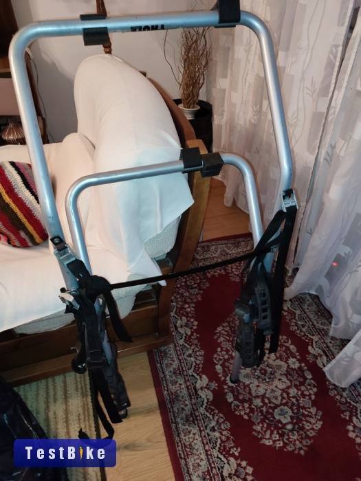 Thule hátsó ajtóra szerelhető kerékpárszállító