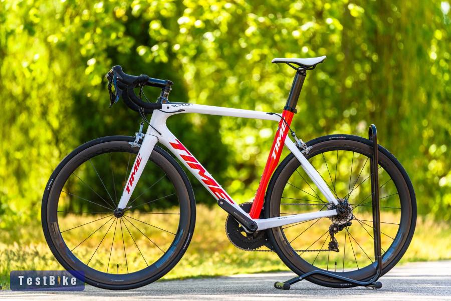 Time Scylon (56) full karbon országúti kerékpár