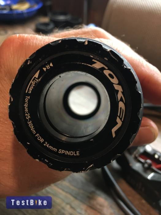 Token Ninja középcsapágy PF30 to Shimano 24mm