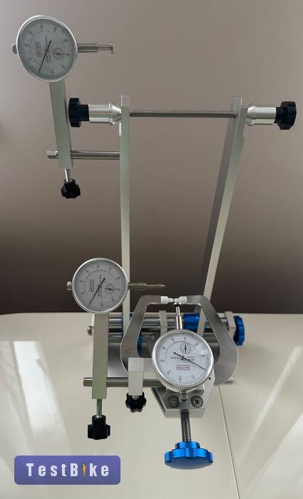 Toopre Pro TL-2.2 Professzionális centírozó állvány ÚJ