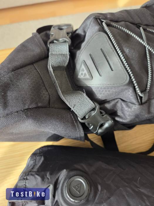 Topeak Backloader 15L fekete nyeregtáska