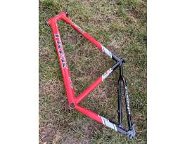 Trek 8500 mtb váz 26"-27,5" XL