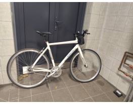 Trek alu-carbon 7kg-os rohangálós olcsón!