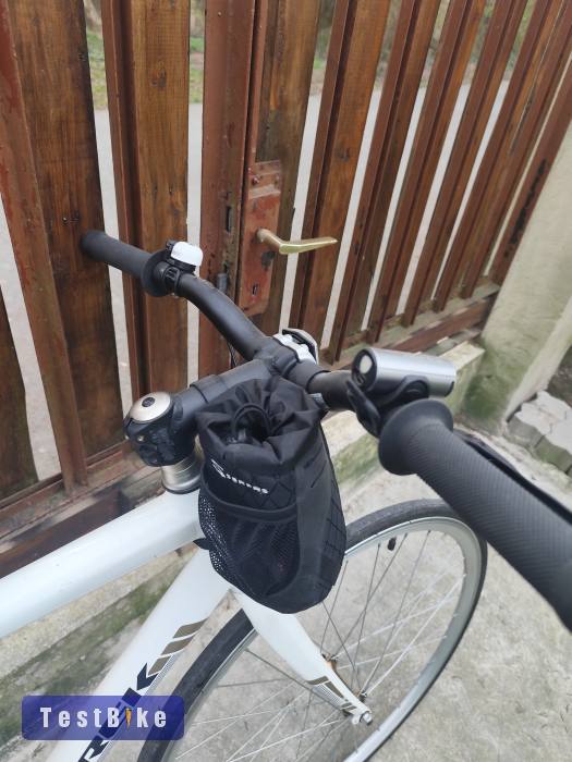 Trek alu-carbon városi, szíjhajtás is