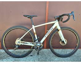 Trek Checkpoint AL 3 Sora Gravel.  