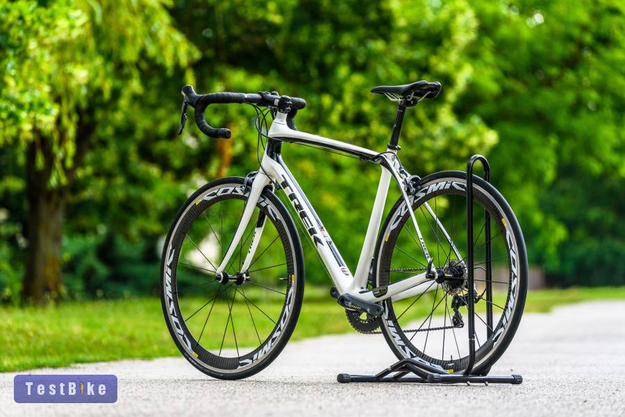 Trek Domane 4.7 (56) full karbon országúti kerékpár