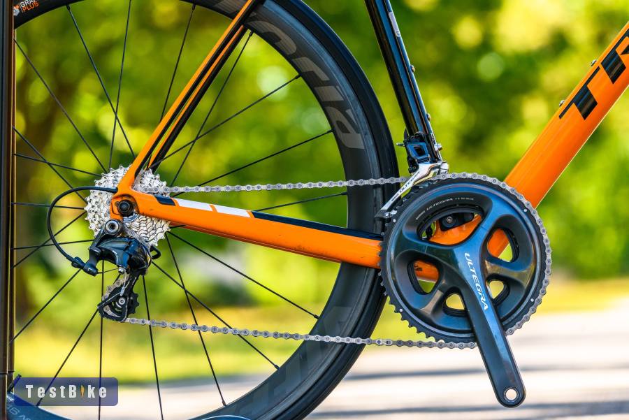 Trek Domane 5.2 (56) full karbon országúti kerékpár