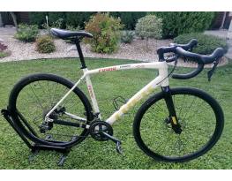 Trek domane országúti kerékpár 