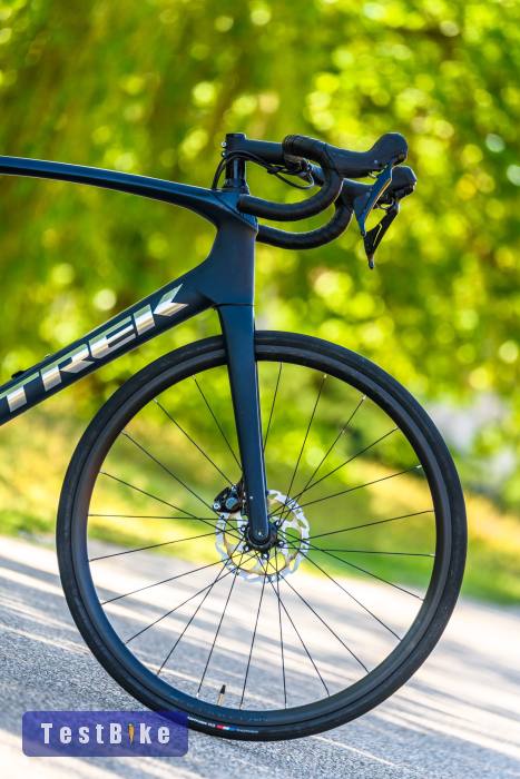 Trek Domane SL5 (56) karbon országúti kerékpár