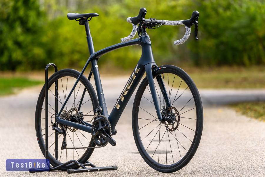 Trek Domane SL5 (58) full karbon országúti kerékpár