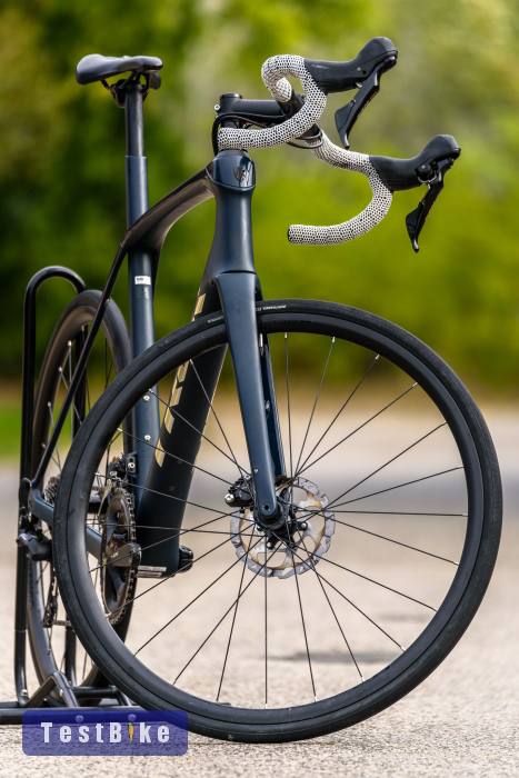 Trek Domane SL5 (58) full karbon országúti kerékpár