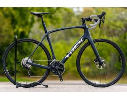 Trek Domane SL5 (58) full karbon országúti kerékpár