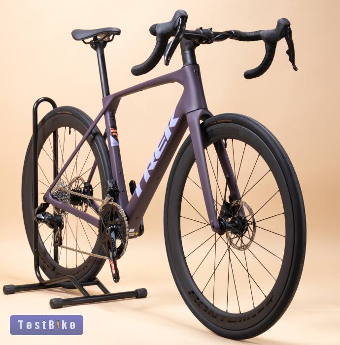 Trek Domane SL6 AXS Gen 5 2027 (M) karbon országúti kerékpár