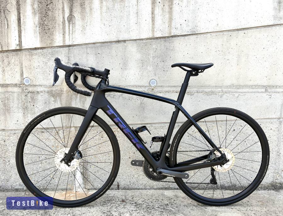 Trek Domane SL7 Disc Di2 Ultegra elektromos váltással
