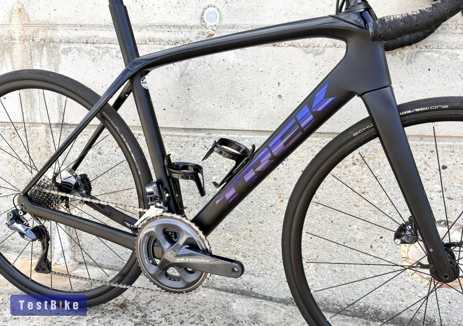 Trek Domane SL7 Disc Di2 Ultegra elektromos váltással