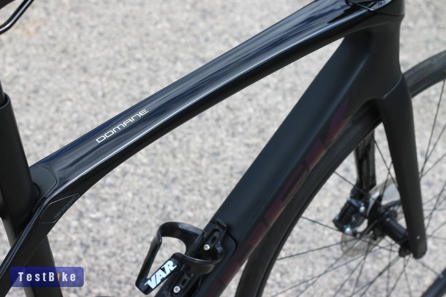 Trek Domane SL7 Disc Di2 Ultegra elektromos váltással