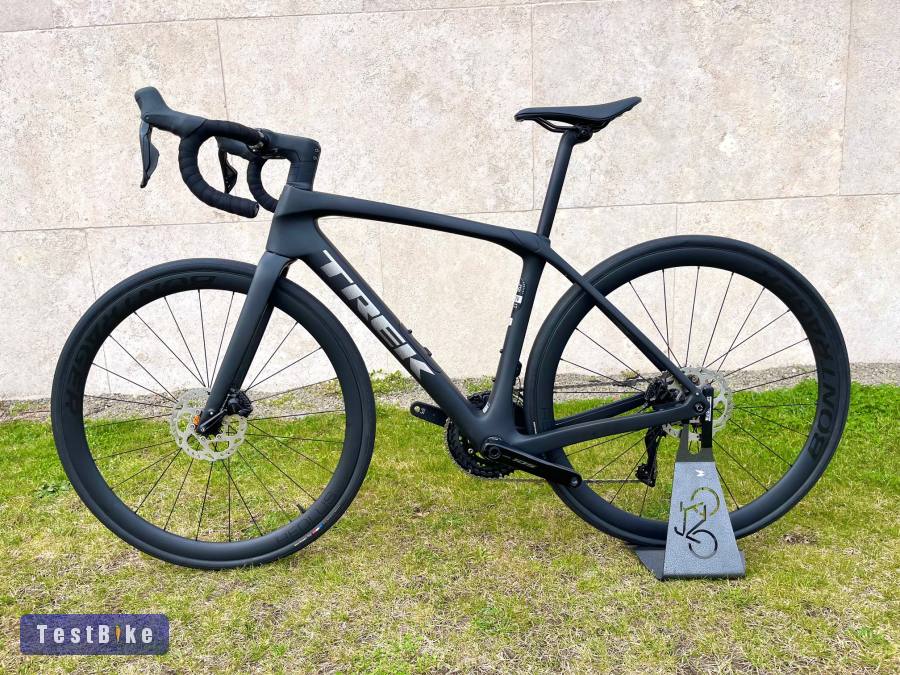 Trek Domane SLR 6 (2024)Új állapot, karbon kerék
