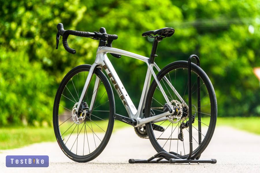 Trek Emonda SL5 Disc (52) karbon országúti kerékpár
