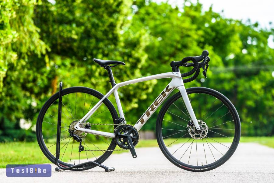 Trek Emonda SL5 Disc (52) karbon országúti kerékpár