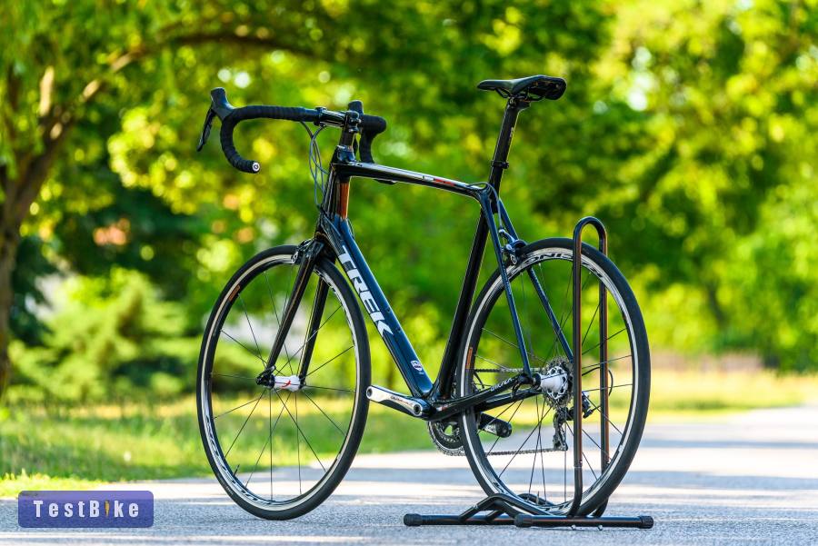 Trek Emonda SL8 (62) karbon országúti kerékpár