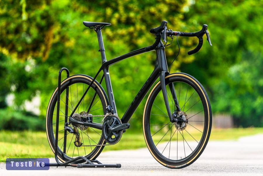 Trek Emonda SLR (60) Ultegra Di2 full karbon országúti 