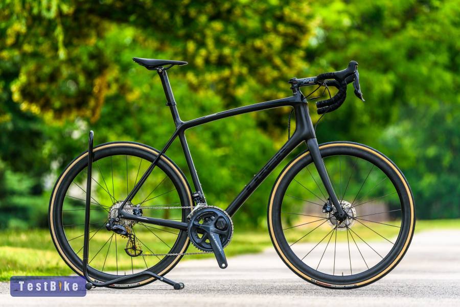 Trek Emonda SLR (60) Ultegra Di2 full karbon országúti 