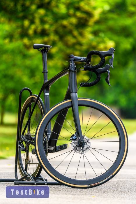 Trek Emonda SLR (60) Ultegra Di2 full karbon országúti 