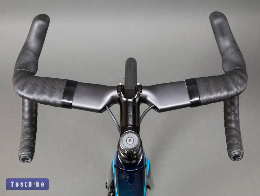Trek Emonda SLR P1 (54) 105 Di2 full karbon országúti 