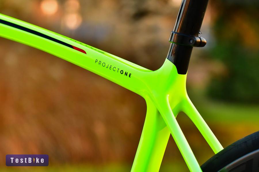 Trek Emonda SLR P1 Disc (56) full karbon országúti kerékpár