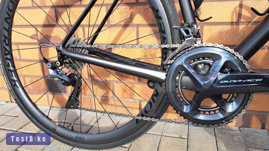 Trek Emonda SLR8 700 OCLV karbon 