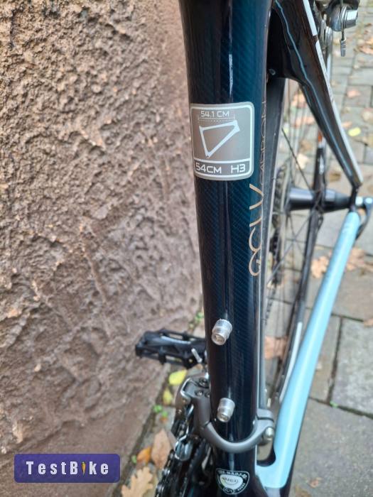 Trek Madone 3.1 H2 Compact karbon női országúti kerékpár