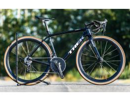 Trek Madone 7 H1 (52) full karbon országúti kerékpár