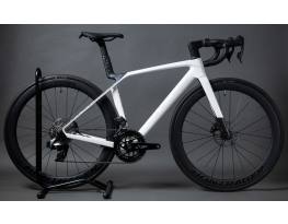 Trek Madone SL 6 AXS Gen 8 2026 (S) karbon országúti kerékpár