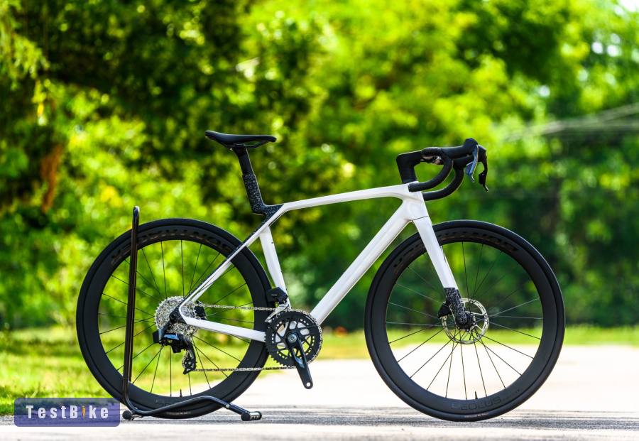 Trek Madone SL 6 Gen 8 (M) 2026 új full karbon országúti 