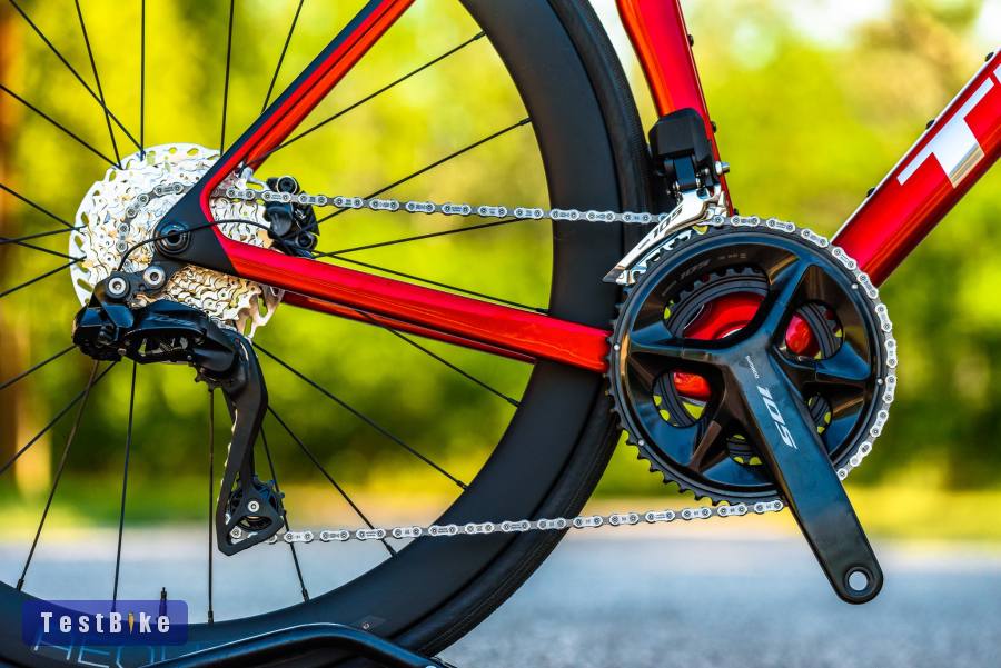 Trek Madone SL 6 Gen 8 (M/L) 2026 Di2 új országúti kerékpár