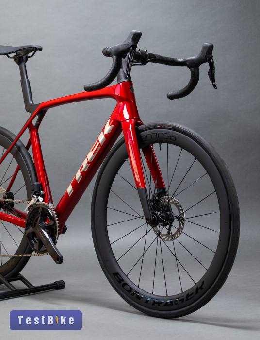 Trek Madone SL 6 Gen 8 (M/L) 2026 Di2 új országúti kerékpár