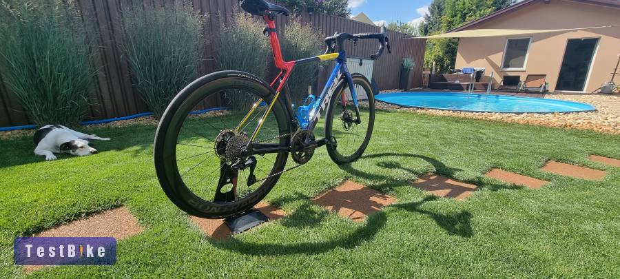 Trek Madone SLR 9 Di2 Gen 8 - Team Replica (2025)