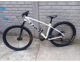 Trek Marlin 7 29" mtb kerékpár (új állapot)