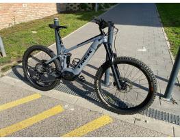 TREK Powerfly LT7 Plus (160mm rugóút, 18,5" M/Lméret)