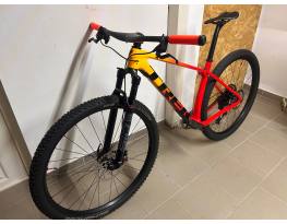 Trek Procaliber 9.5 carbon AXS elektromos váltás