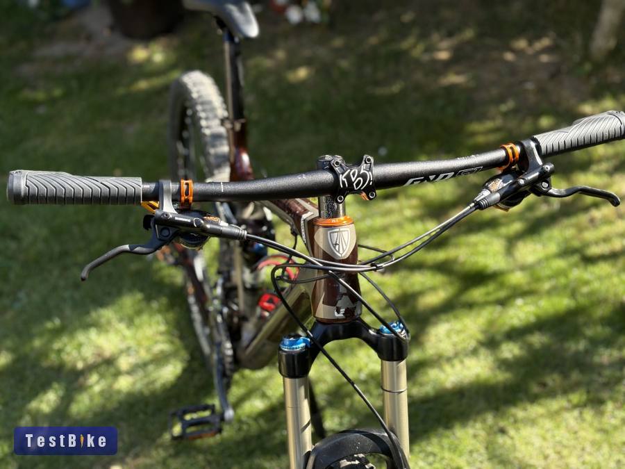 Trek Remedy 9.9 “M”  OCLV Carbon
