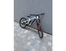 Trek Session 9 2023